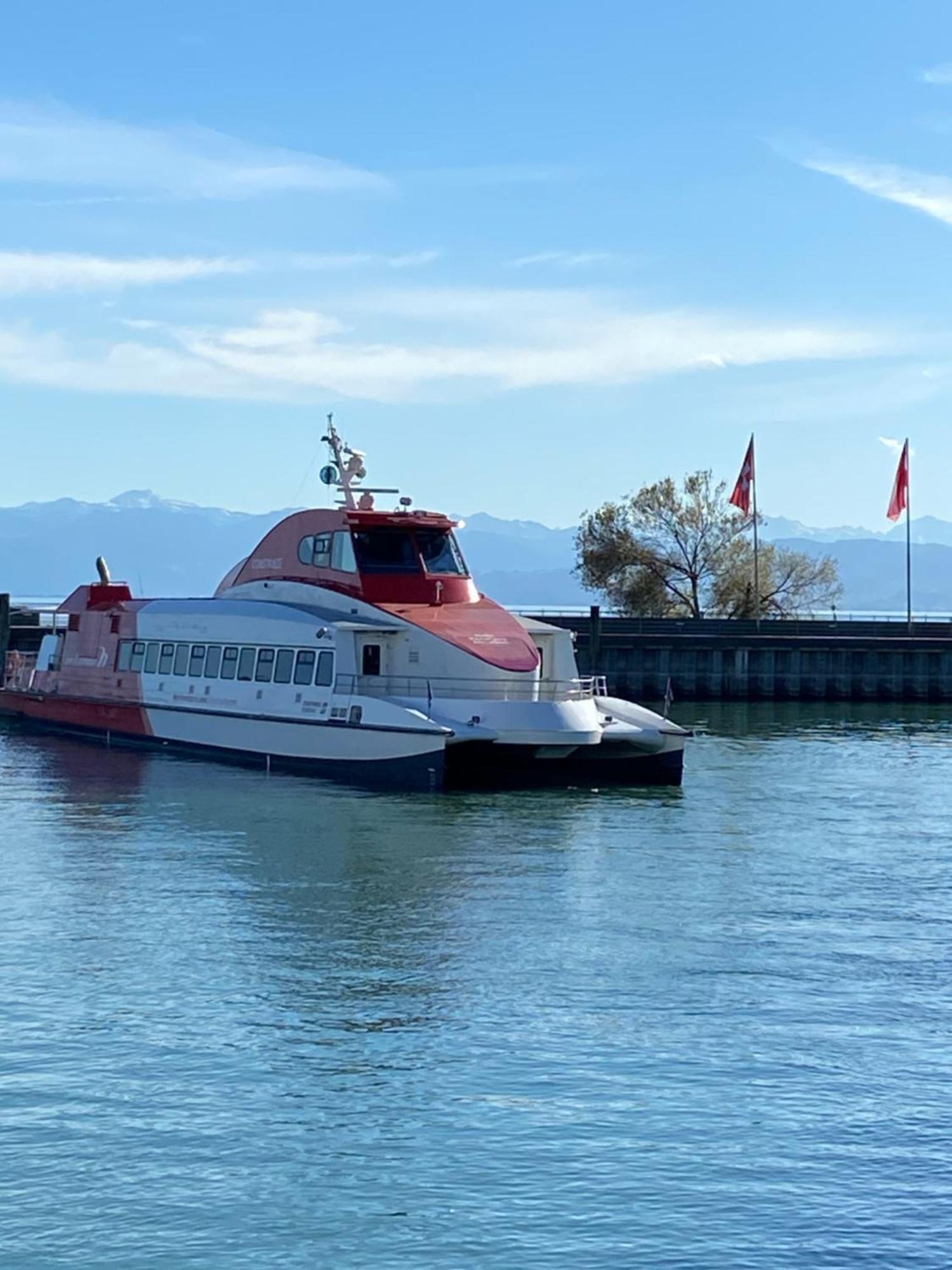 Cityapartment Direkt Am Hafen Friedrichshafen Luaran gambar